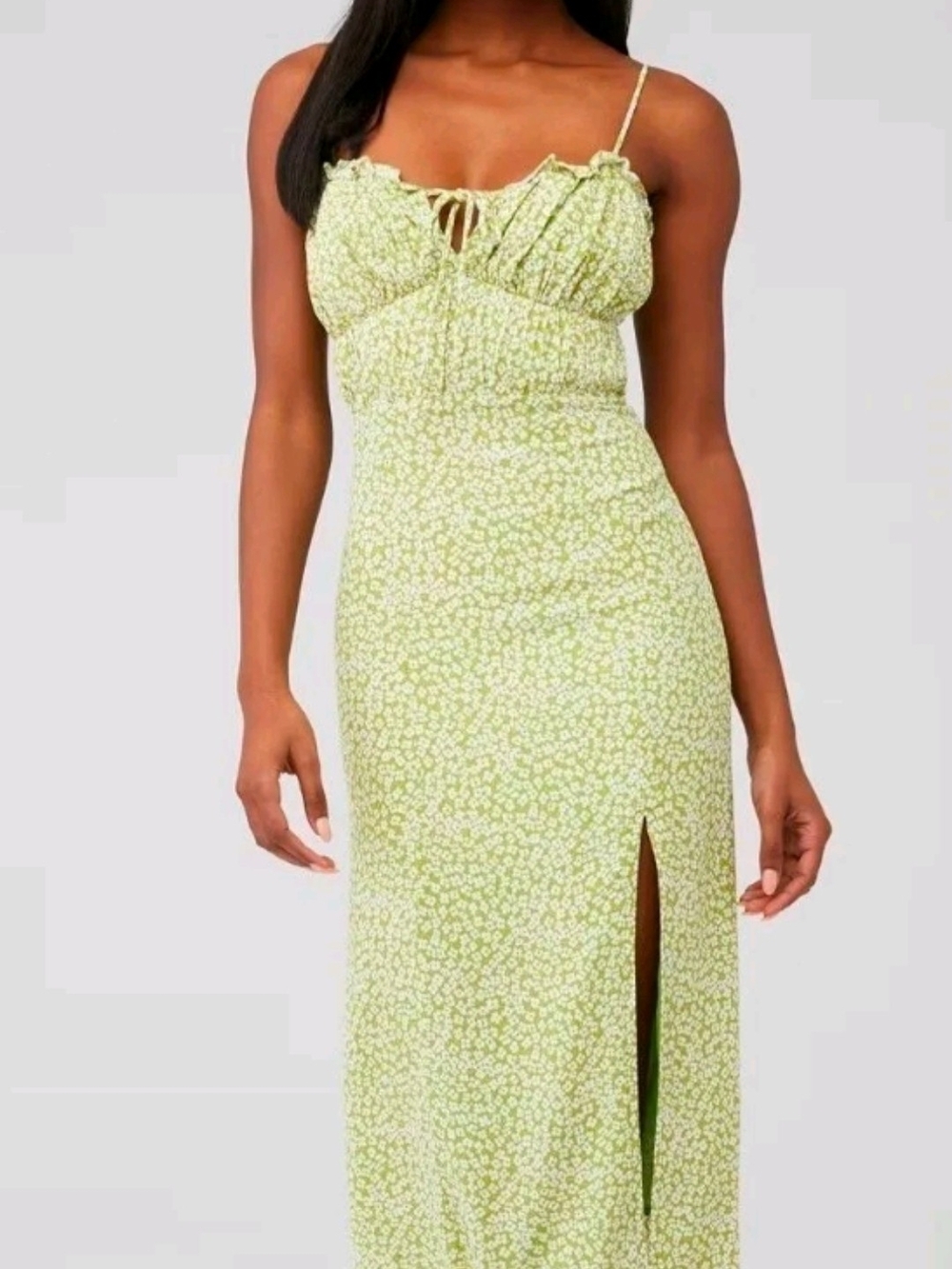 $138MSRP, ASTR the Label Verana Midi Dress in Green Ditsy